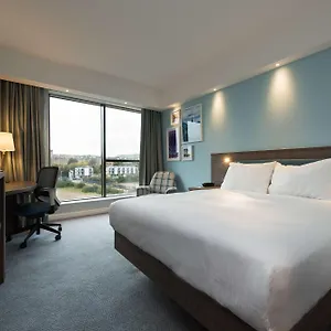Hotel Hampton By Hilton West End