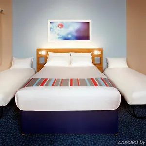 Travelodge Airport 3* Londen